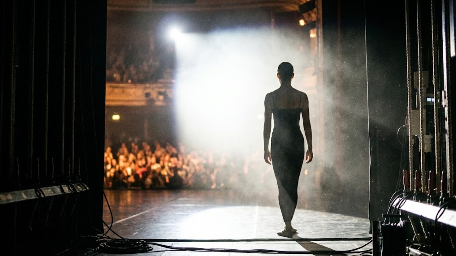 You-Are-Socially-Extroverted-Or-Love-Performing