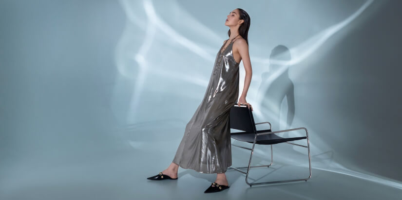 editorial-model-posing-for-a-magazine