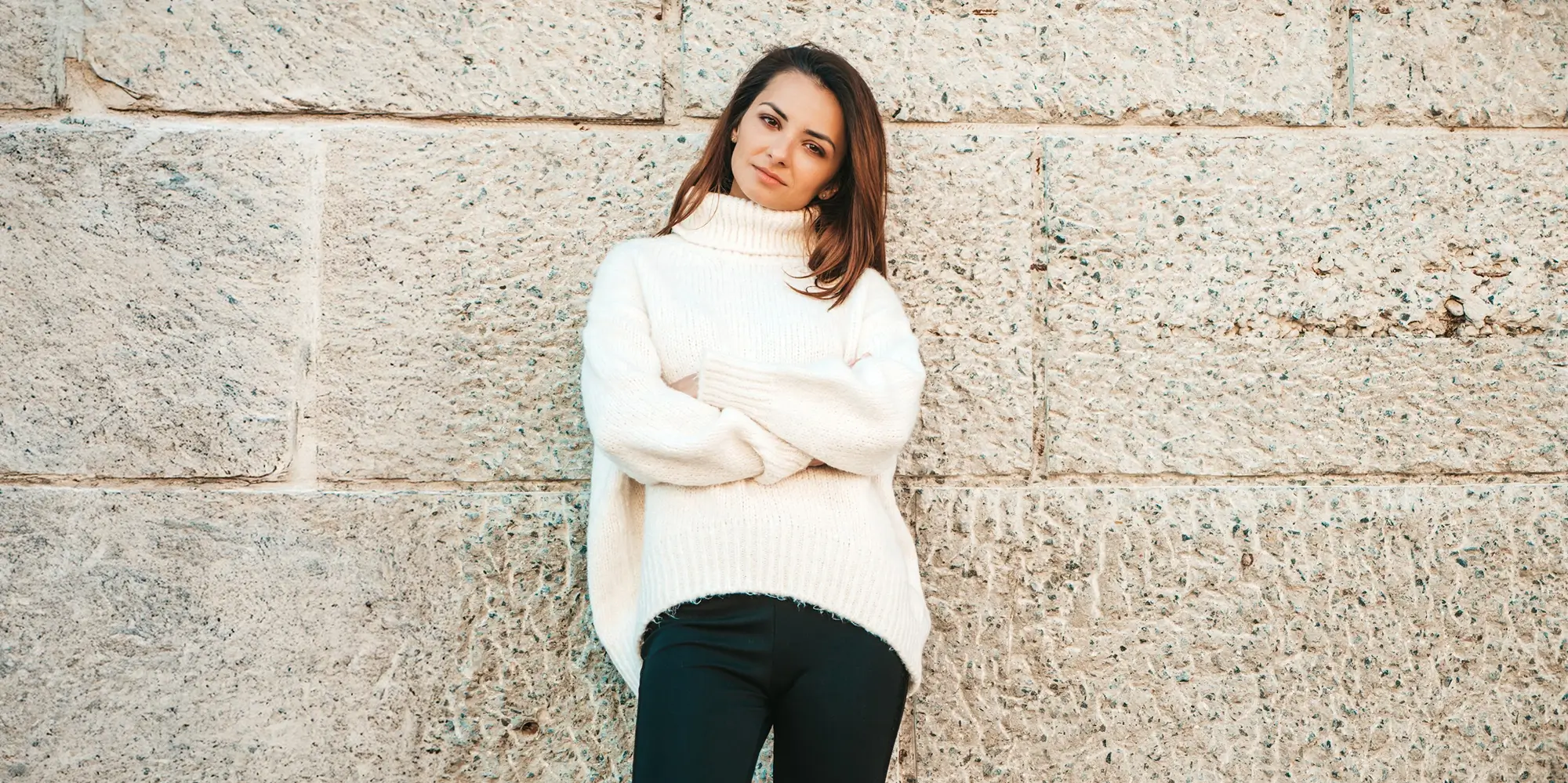 Knitwear with Bottoms Fit