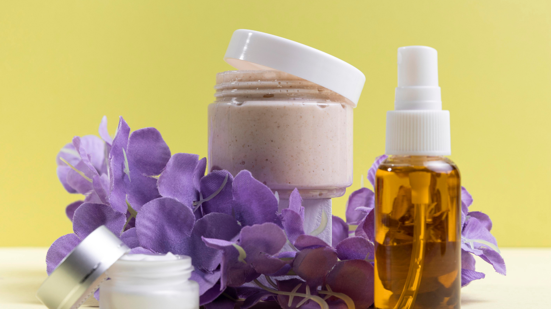 Moisturizers-vs.-Face-Oils